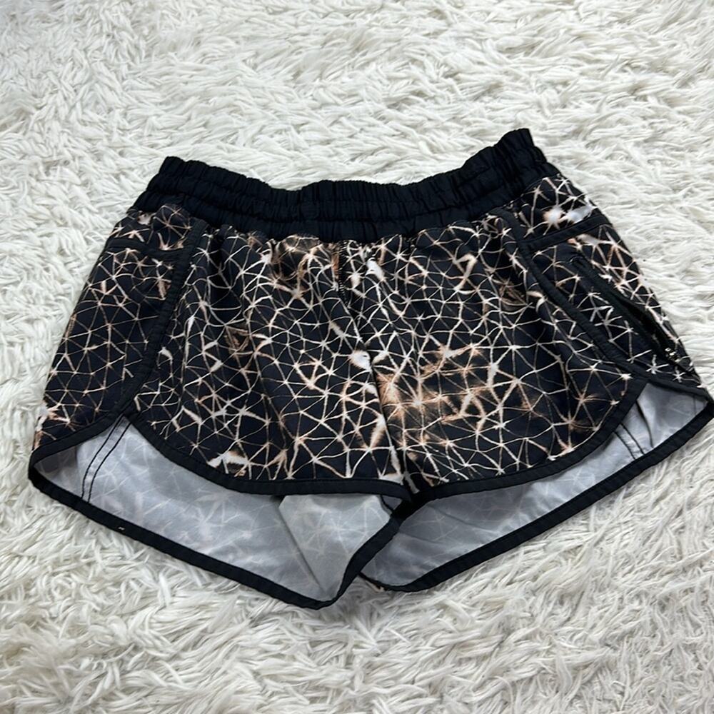 Lululemon Tracker Short III *4-way Stretch Star Crushed Multi / Black